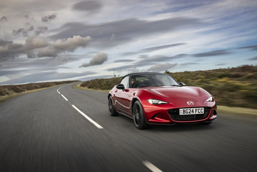 2024-Mazda-MX-5-Roadster-2.0-Homura-Soul-Red-038