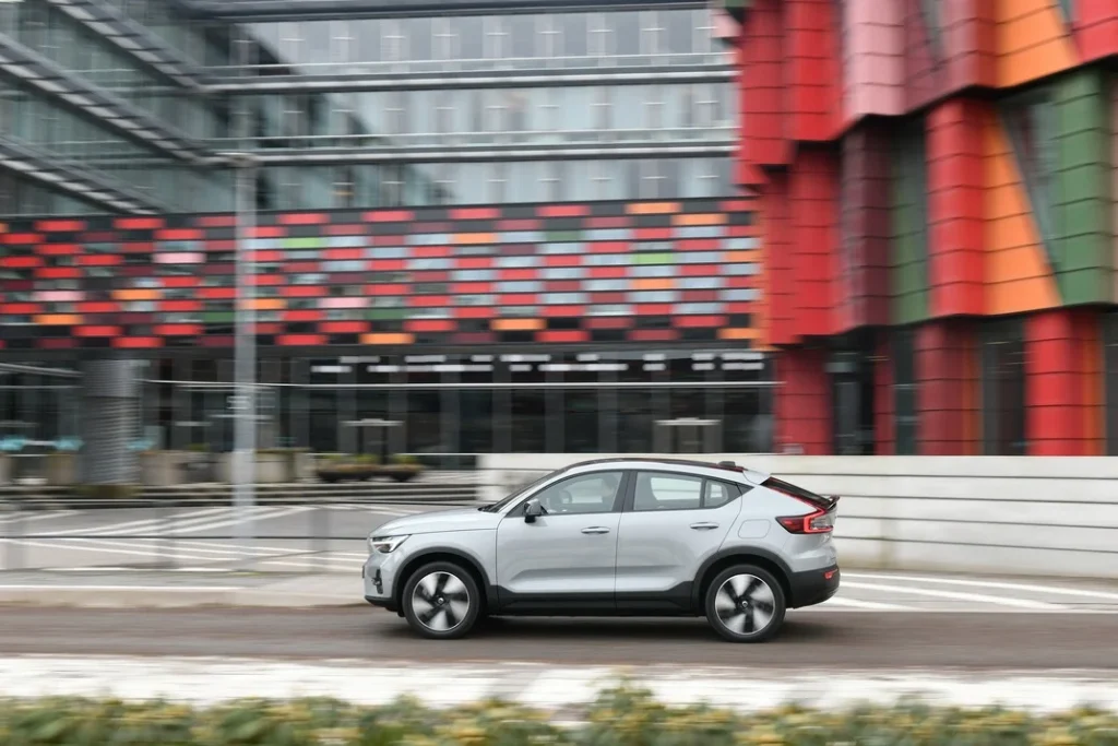 311186 Volvo C40 Recharge