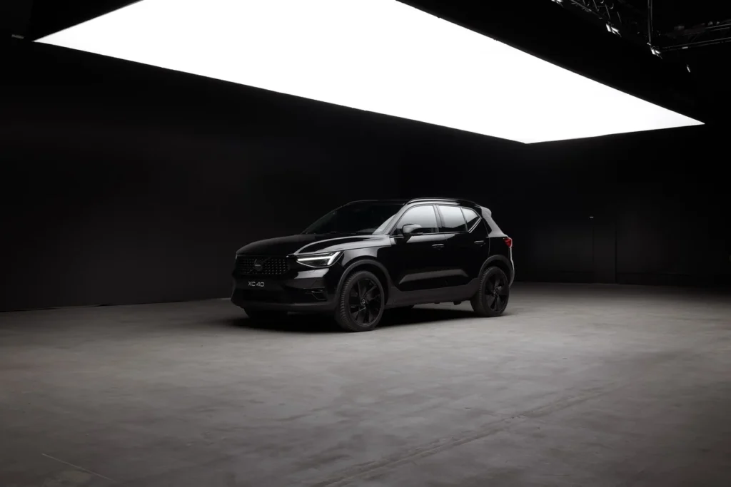 324095 Volvo XC40 Black Edition