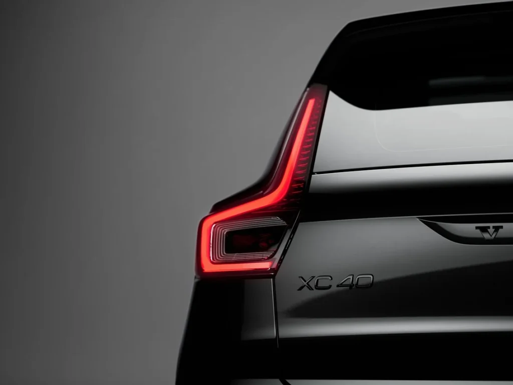 331254 XC40