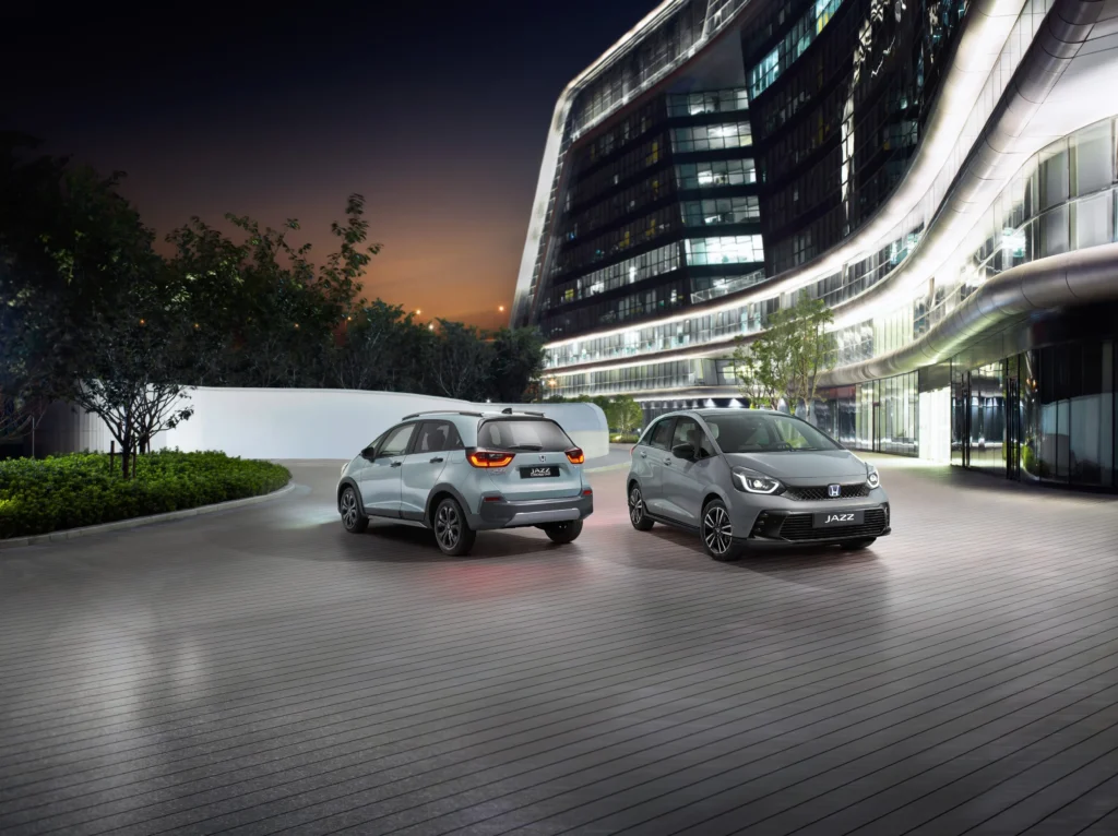433355 REFRESHED JAZZ e HEV LINE UP GAINS NEW ADVANCE SPORT VARIANT scaled
