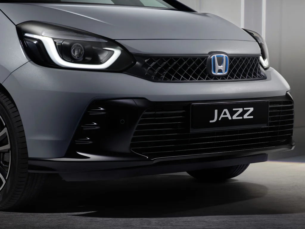 433357 REFRESHED JAZZ e HEV LINE UP GAINS NEW ADVANCE SPORT VARIANT scaled