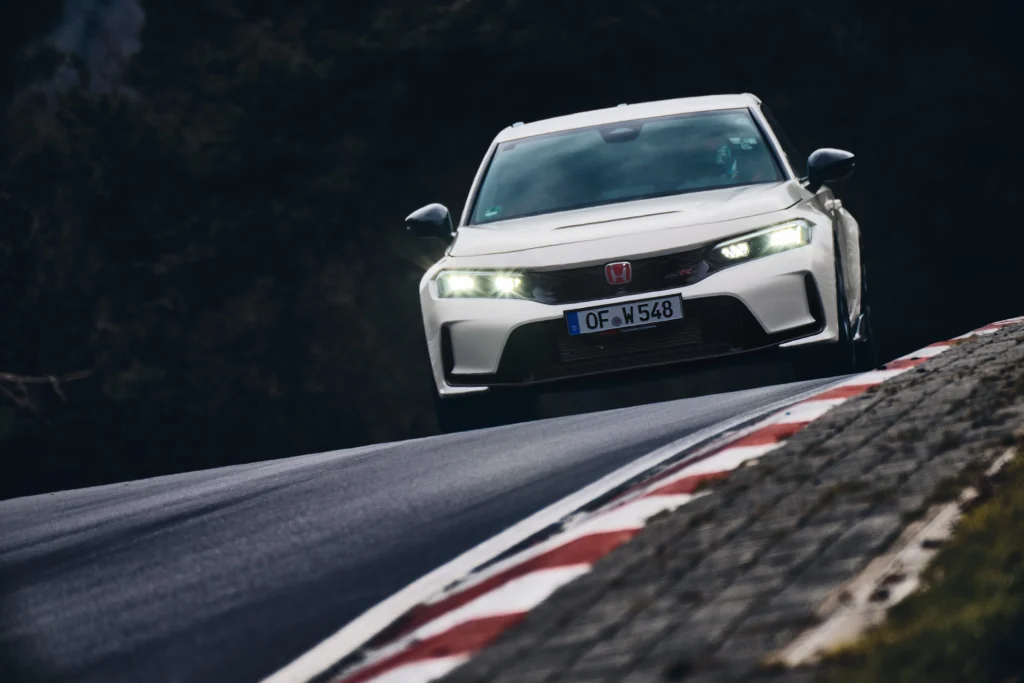 434968 NEW HONDA CIVIC TYPE R REGAINS PRODUCTION VEHICLE FWD LAP RECORD AT N scaled