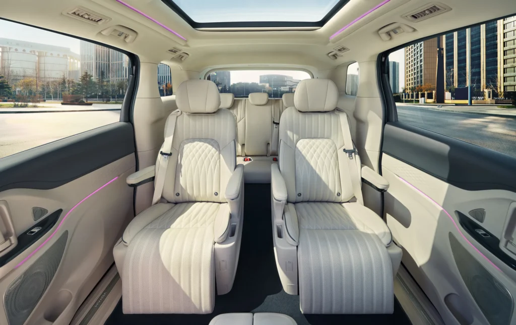 668d31d3f0cfceac22549046 DREAM Seats Frontal scaled