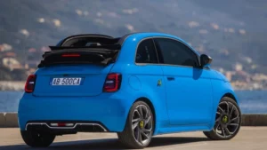 Abarth 500e Convertible 02