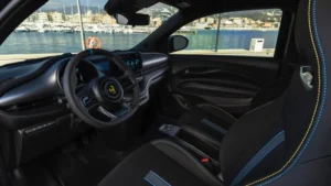 Abarth 500e Convertible 08