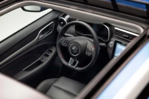 MG ZS EV sun roof