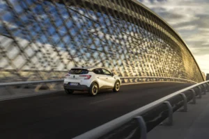 Nouveau Renault Captur E Tech full hybrid 145 Techno Blanc Nacre 13