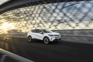 Nouveau Renault Captur E Tech full hybrid 145 Techno Blanc Nacre 14