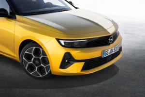 OpelAstraplug inhybrid 516132 min scaled