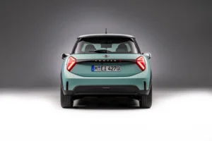 P90536605 lowRes mini cooper s 02 202