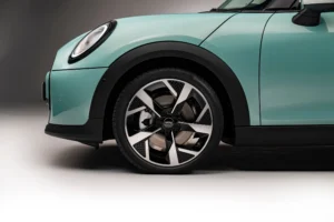 P90536612 lowRes mini cooper s 02 202