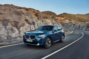 P90554845 lowRes the new bmw x3 30e x