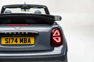 P90571461 lowRes mini cooper s conver