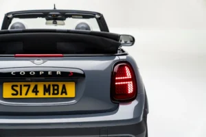 P90571462 lowRes mini cooper s conver