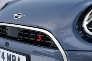 P90571464 lowRes mini cooper s conver