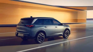 PEUGEOT E5008 2403STYP 252 scaled