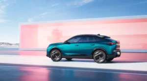 PEUGEOT E 3008 2309STYP 212 FR scaled