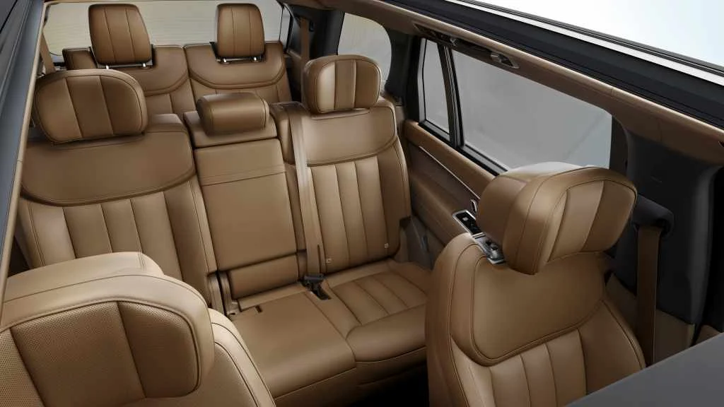 RR 22MY 30 LWB Interior 261021 150dpi 121