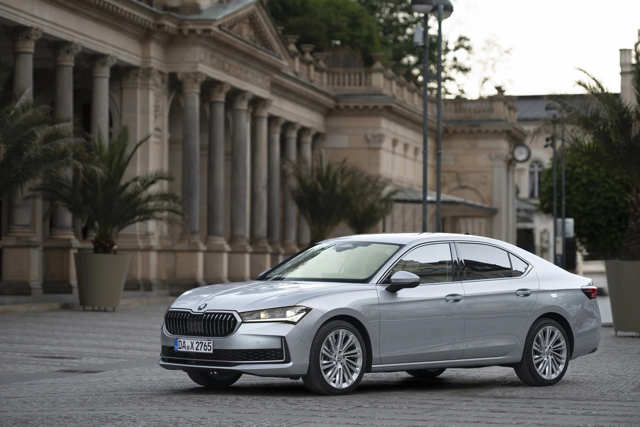 Skoda Superb berline 2024 exterieur 21 jpg