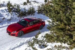 Small 23194 12MaseratiQuattroporteTrofeoRossoMagma