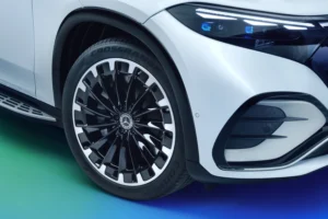 Small 41369 EQSSUV6Wheel