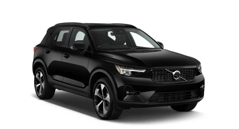 Volvo XC40 front