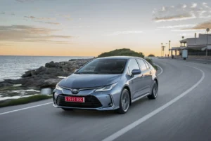 corolla sedan 1.8l grey 2019 038 679777