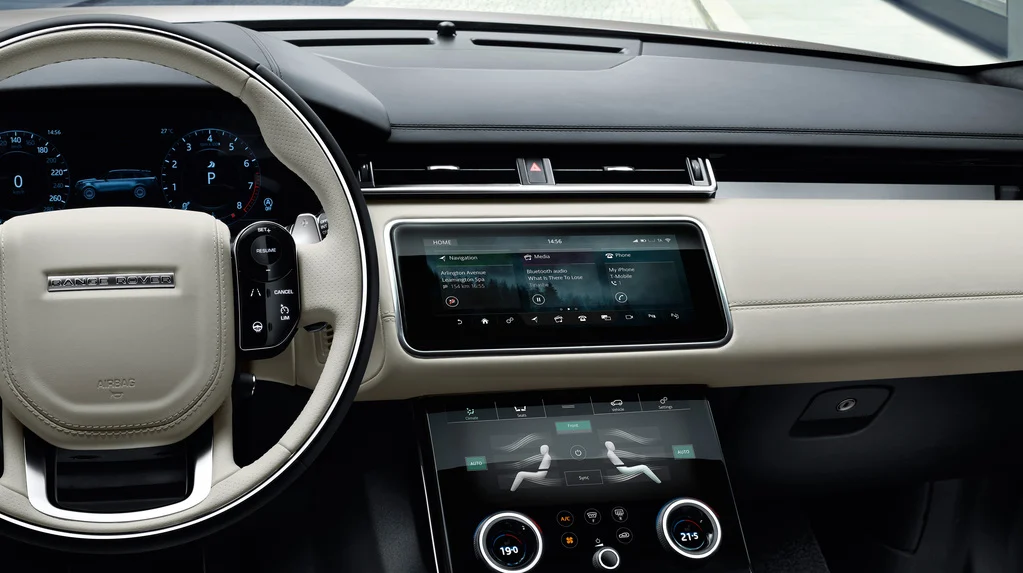 rrvelar18my009glhdinteriordetails010317