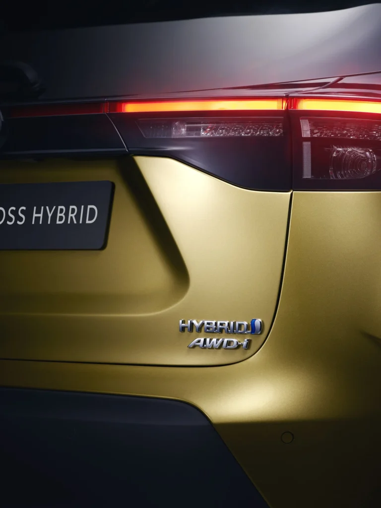 toyota new yaris cross awd