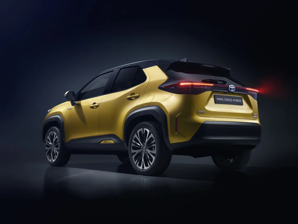 toyota new yaris cross rear left