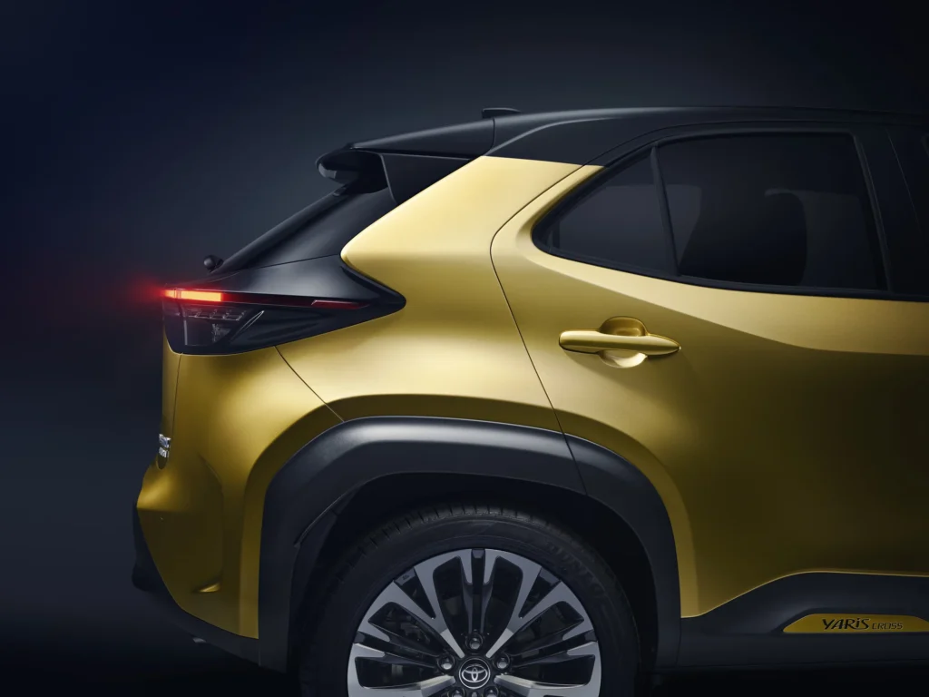 toyota new yaris cross rear right detail
