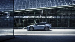 2024 Lexus RZ Lifestyle 4 scaled 1