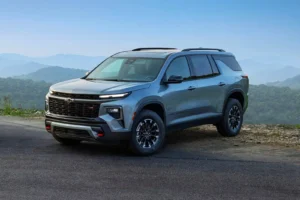 2024 chevrolet traverse 4dr suv z71 fq oem 2 1600x1067