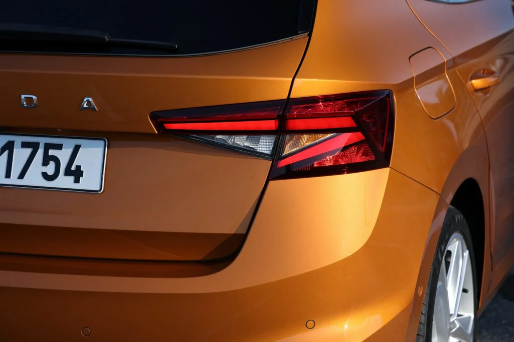 orange details 77 jpg