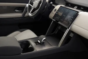 DS 24MY 01 INTERIOR LUXTEC SUEDECLOTH 140623