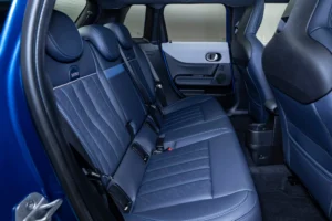 P90553922 lowRes mini cooper s 5 door