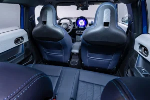 P90553923 lowRes mini cooper s 5 door