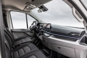 maxus edeliver7 wit cockpit view 2000x1334 car