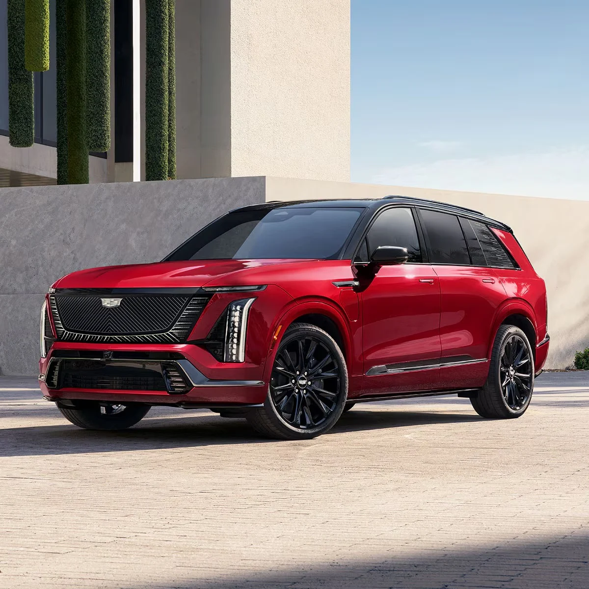 my26-vistiq-gallery-exterior-grid-drivers-side-front-red