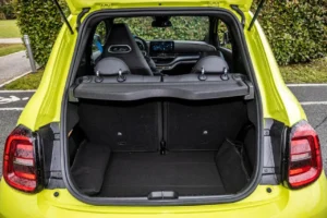 Abarth 500e 05 2023 DR 18 7